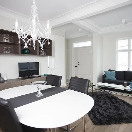 Ambassade Apartment